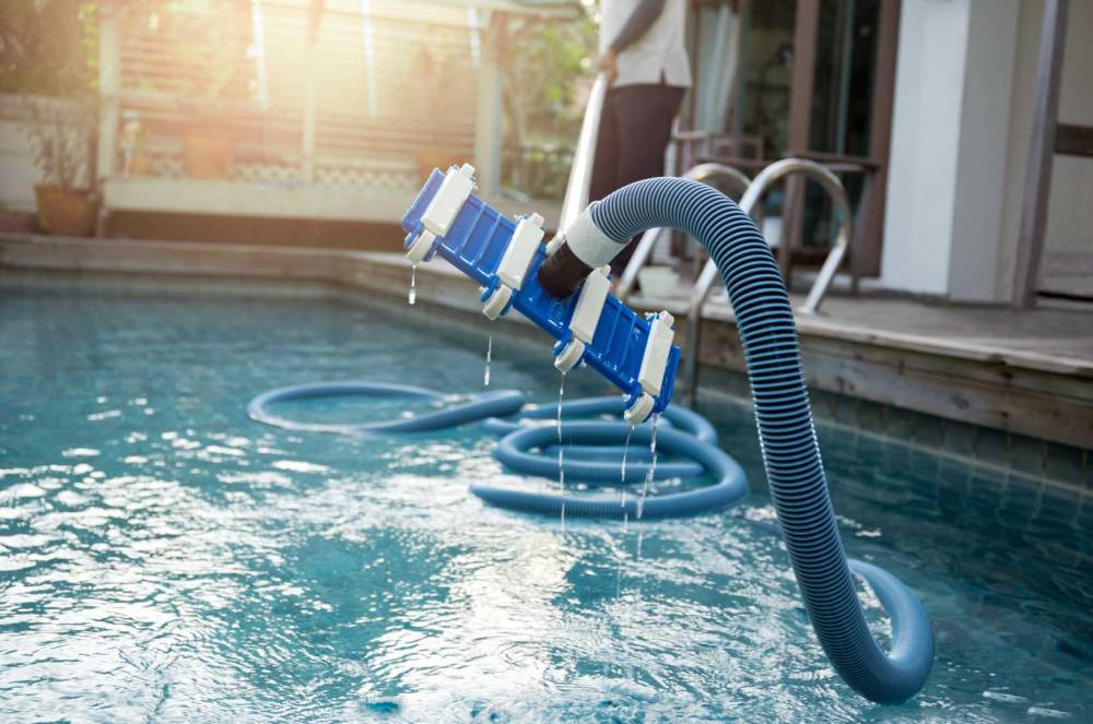 Entretien de piscines près de Dompierre-les-Ormes 